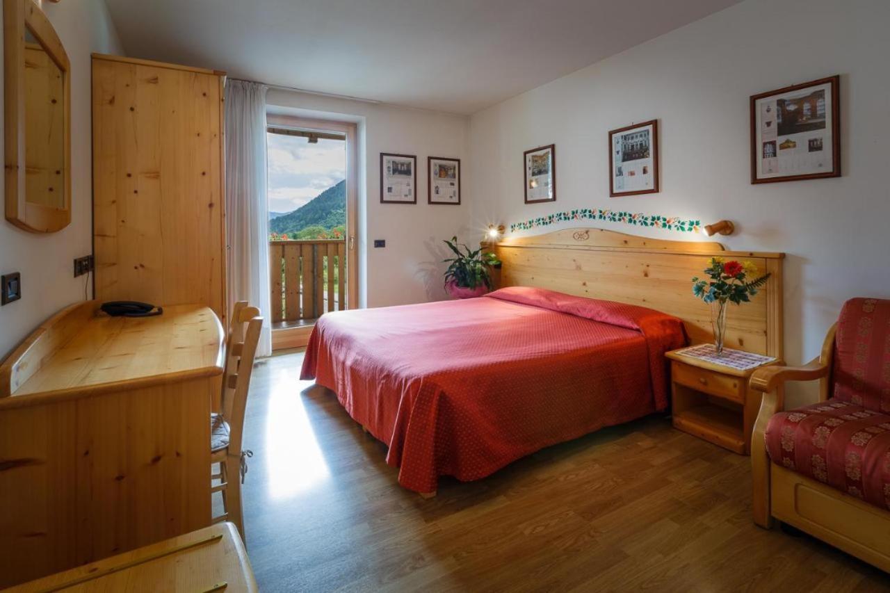 HOTEL La Locanda Pinzolo Exterior foto